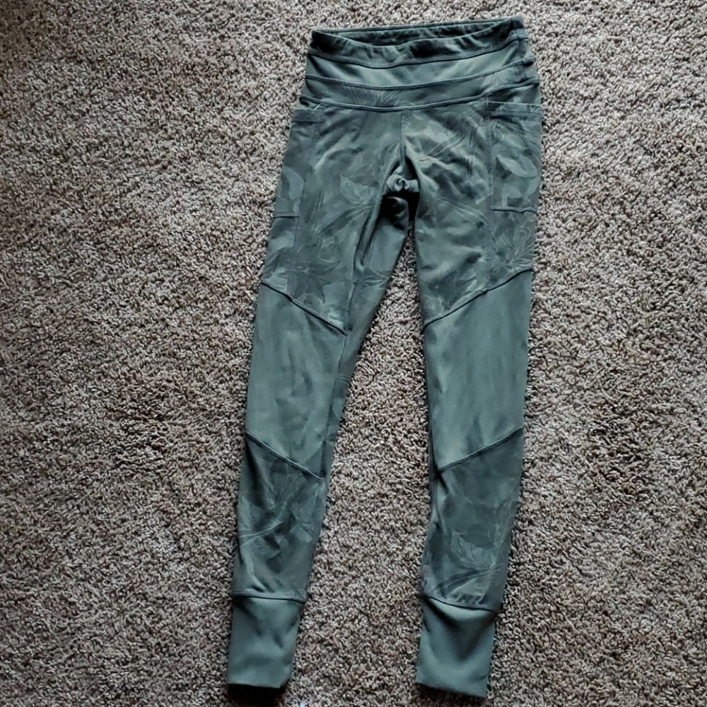 Athleta Excursion Tights XS